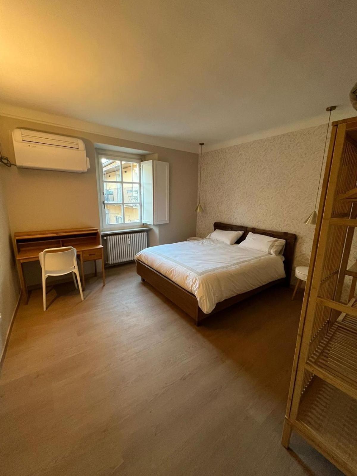Belabri - Central Charme&Comfort -Mansarde E Appartamento Аоста Экстерьер фото